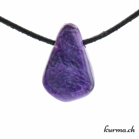 Trouve le pendentif en pierre qui te correspond dans la boutique en ligne Kûrma. Des pierres de qualités dans le respect et l’authenticité. 
Achat en ligne et dans la boutique proche de Neuchâtel