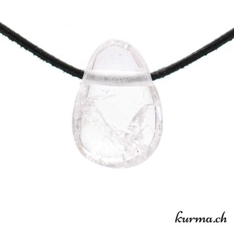 Trouve le pendentif en pierre qui te correspond dans la boutique en ligne Kûrma. Des pierres de qualités dans le respect et l’authenticité. 
Achat en ligne et dans la boutique proche de Neuchâtel