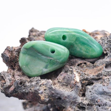 Pendentif Budstone ''Jade d'Afrique'' (c) - N°7293-1 disponible dans la boutique en ligne Kûrma. Votre magasin de pierre et minéraux en suisse