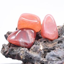 Calcédoine rouge ‘Calcédoine sanguine’ – Pendentif en pierre percée – N°13710