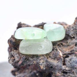 Calcite verte – Pendentif en pierre percée – N°13707