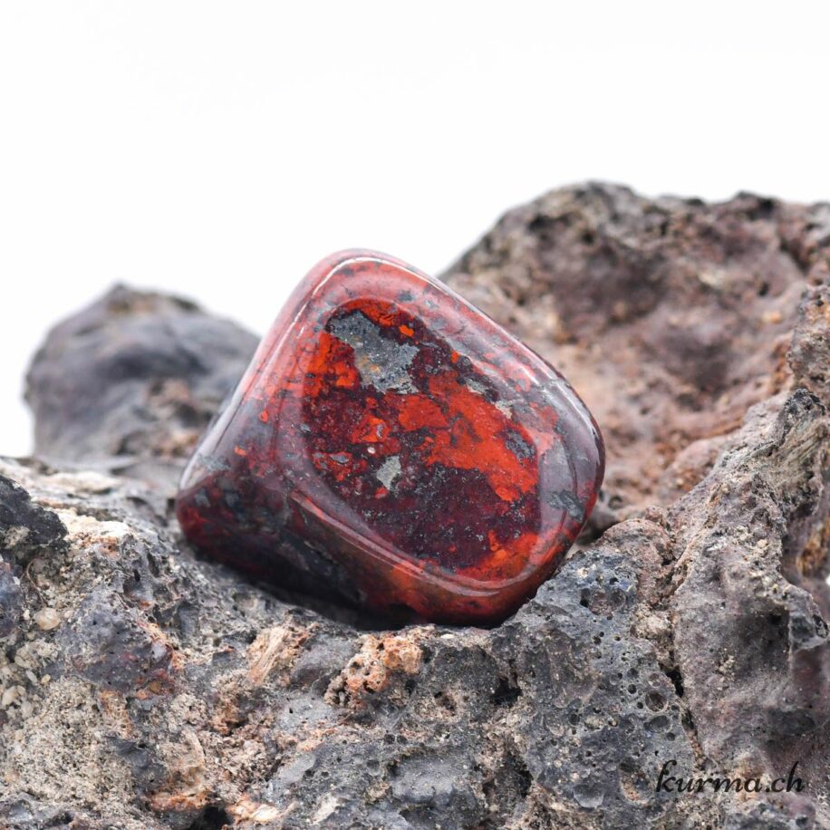Pendentif En Jaspe Pierre De Sang Naturel Rouge Vif – Fermoir Or Blanc 18 Carats – 1,5 Pouce – #P13236