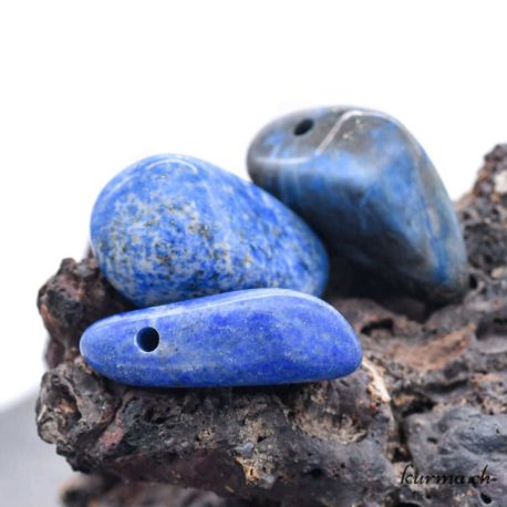 Pendentif Lapis Lazuli (d) - N°5458-1 disponible dans la boutique en ligne Kûrma. Votre magasin de pierre et minéraux en suisse