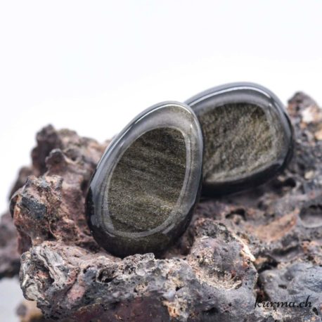 Pendentif Obsidienne Dorée (c) - N°8474-1 disponible dans la boutique en ligne Kûrma. Votre magasin de pierre et minéraux en suisse