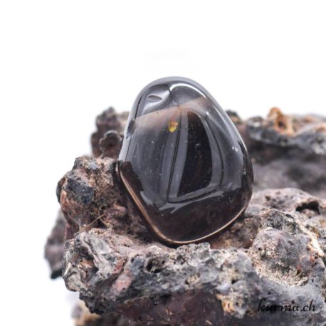 Pendentif Obsidienne Larme d'Apache (b) - N°8058-1 disponible dans la boutique en ligne Kûrma. Votre magasin de pierre et minéraux en suisse