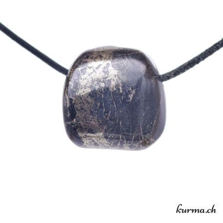 Pendentif Pyrite sur Ardoise - N°7259.2-3 disponible dans la boutique en ligne Kûrma. Votre Magasin de lithothérapie Suisse en ligne.