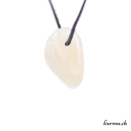 Pendentif Quartz Sulfureux - N°10550.5-2 disponible dans la boutique en ligne Kûrma. Votre Magasin de lithothérapie Suisse en ligne.