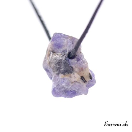 Pendentif Tanzanite - N°8491.5-2 disponible dans la boutique en ligne Kûrma. Votre Magasin de lithothérapie Suisse en ligne.