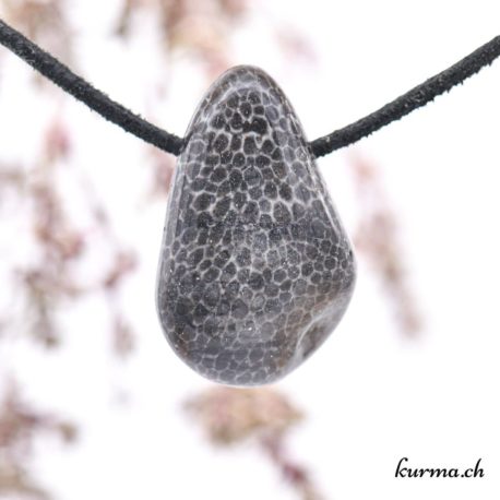 Corail noir fossile pendentif