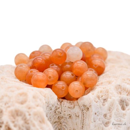 Acheter Perle Aventurine Orange 6-6.5mm - N°15663-2 dans la boutique en ligne Kûrma. Spécialisé dans des pierres de qualité directement importer depuis les artisans lapidaires.