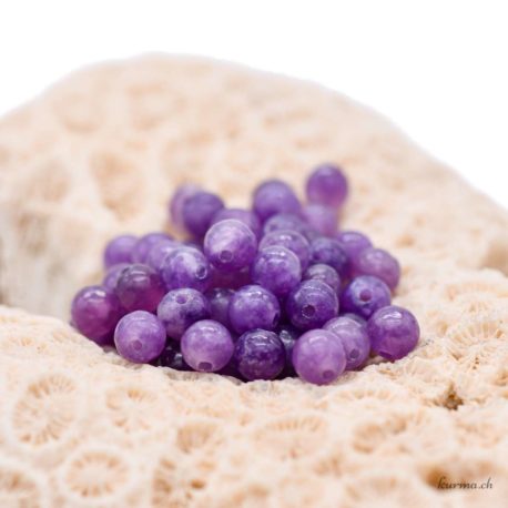 Acheter Perle Lépidolite Bleu-Violet 4.5-5mm (pr)- N°15546-3 dans la boutique en ligne Kûrma. Spécialisé dans des pierres de qualité directement importer depuis les artisans lapidaires.