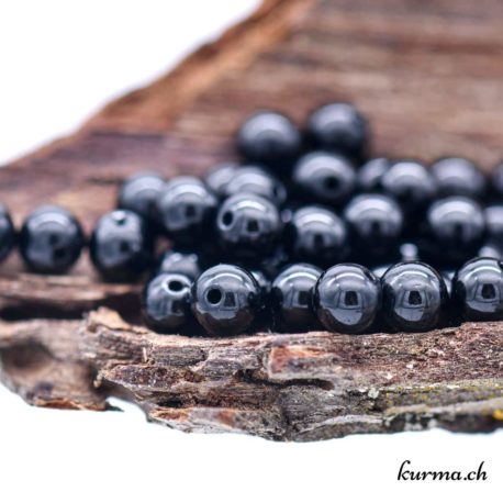 Perle Tourmaline Noire 4.5mm - Nº10756-2 disponible dans la boutique en ligne. Kûrma ta boutique Suisse de bijoux en perles et de création
