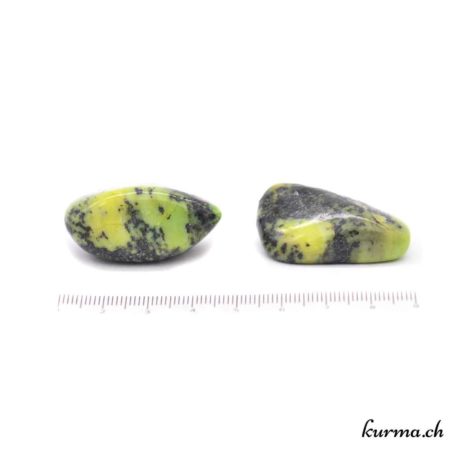 Pierre Roulée Serpentine _Pomme Verte_ 3-3.5cm  - Nº 6959.1-4 disponible dans la boutique en ligne. Kûrma ton magasin de pierres semi-précieuses en Suisse