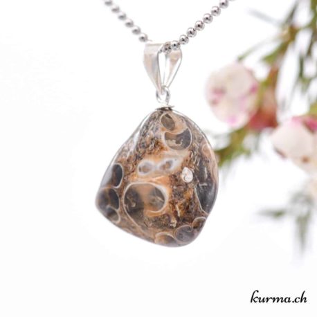 Pendentif Agate Turitelle avec boucle en argent - N°11607.1-2 disponible dans la boutique en ligne. Kûrma ton magasin de pierres semi-précieuses en Suisse