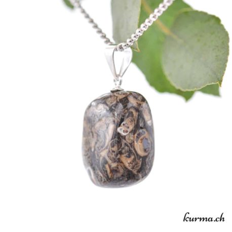 Pendentif Agate Turitelle avec boucle en argent - N°11607.3-3 disponible dans la boutique en ligne. Kûrma ton magasin de pierres semi-précieuses en Suisse