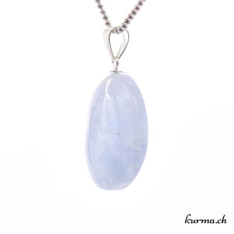 Pendentif Calcite Bleu avec boucle en argent - N°8841.6-2 disponible dans la boutique en ligne. Kûrma ton magasin de pierres semi-précieuses en Suisse