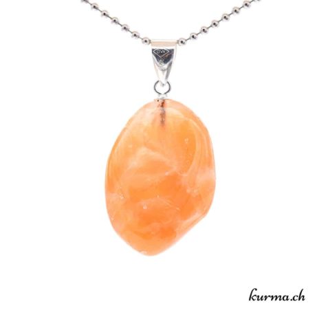 Pendentif Calcite Orange Foncée avec boucle en argent - N°11637.3-3 disponible dans la boutique en ligne. Kûrma ton magasin de pierres semi-précieuses en Suisse