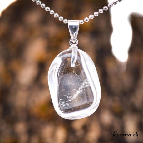Pendentif Cristal de Roche avec boucle en argent - N°11648.2-1 disponible dans la boutique en ligne. Kûrma ton magasin de pierres semi-précieuses en Suisse