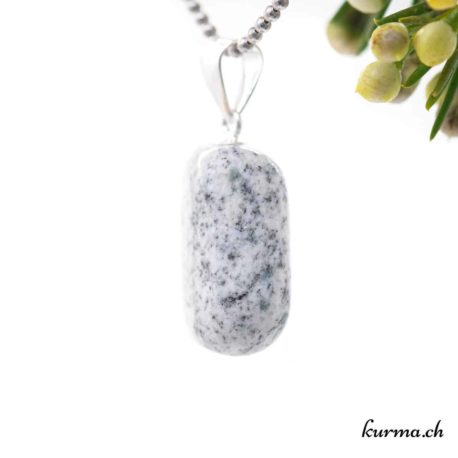 Pendentif Jaspe K2 - Granite & Azurite avec boucle en argent - N°11674.3-2 disponible dans la boutique en ligne. Kûrma ton magasin de pierres semi-précieuses en Suisse