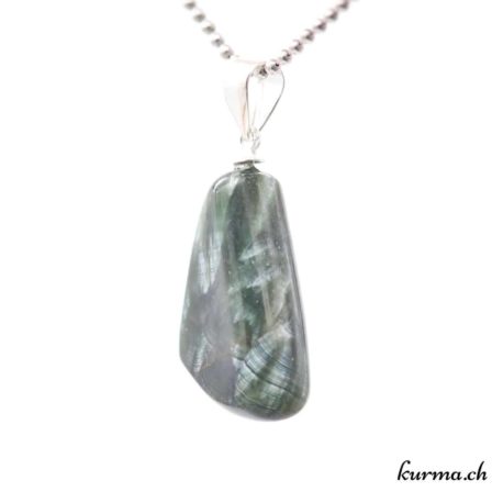 Pendentif Seraphinite Clinochlore avec boucle en argent - N°11740.3-2 disponible dans la boutique en ligne. Kûrma ton magasin de pierres semi-précieuses en Suisse