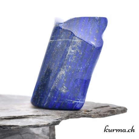 Menhir - N°7296.3-2 disponible dans la boutique en ligne Kûrma. Votre boutique de pierre semi-précieuse en suisse