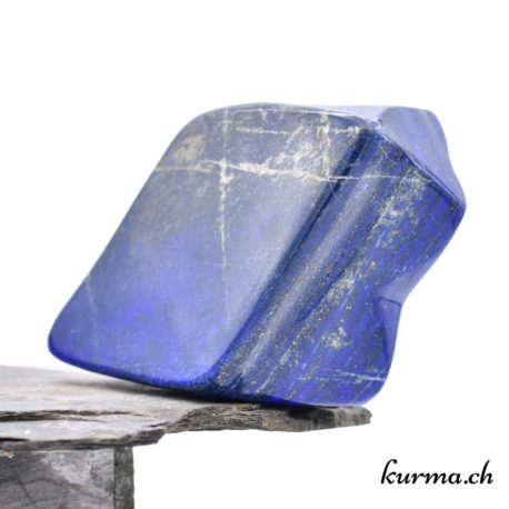 Menhir - N°7296.3-5 disponible dans la boutique en ligne Kûrma. Votre boutique de pierre semi-précieuse en suisse