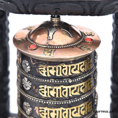Moulin à prières - N°4770-2 disponible dans la boutique en ligne Kûrma. Votre boutique d'artisan Népalais en Suisse