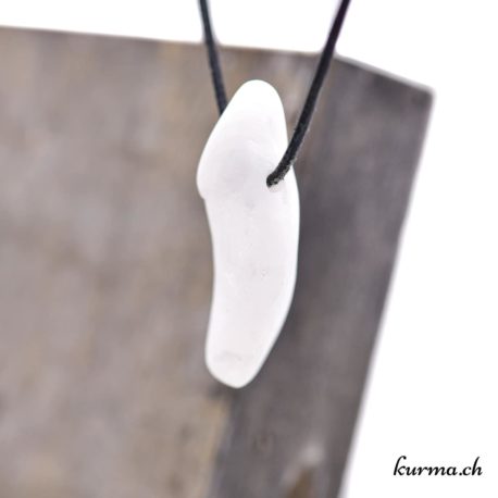 Pendentif Barytine- N°11779.1-2 disponible dans la boutique en ligne Kûrma. Votre magasin de pendentif en pierre naturels suisse