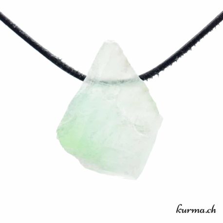 Pendentif Calcite Verte - N°11799.2-3 disponible dans la boutique en ligne Kûrma. Votre magasin de pendentif en pierre naturels suisse