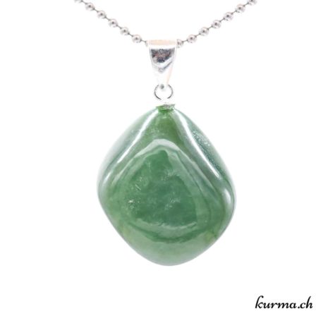 Pendentif Jade Néphrite avec boucle en argent - N°8067.6-3 disponible dans la boutique en ligne Kûrma. Votre boutique de pierre semi-précieuse en suisse
