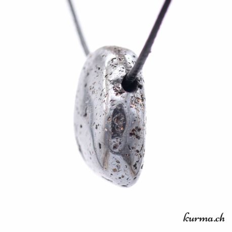 Pendentif Magnétite - N°8724.5-2 disponible dans la boutique en ligne Kûrma. Votre boutique de pierre semi-précieuse en suisse