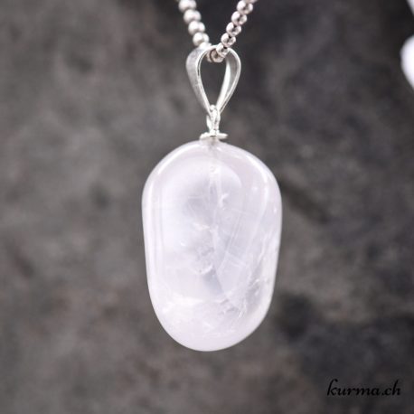 Pendentif Quartz Lavande avec boucle en argent - N°11728.4-2 disponible dans la boutique en ligne Kûrma. Votre boutique de pierre semi-précieuse en suisse