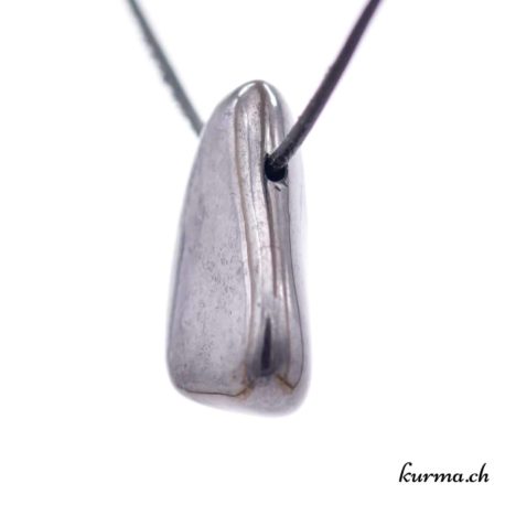 Pendentif Shungite - N°8486.6-2 disponible dans la boutique en ligne Kûrma. Votre magasin de pendentif en pierre naturels suisse