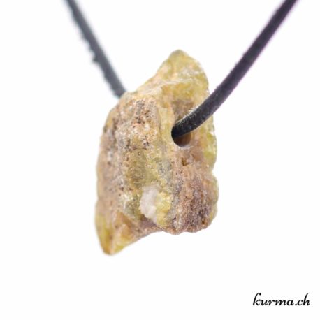 Pendentif Titanite - Sphene - N°11791.1-2 disponible dans la boutique en ligne Kûrma. Votre magasin de pendentif en pierre naturels suisse