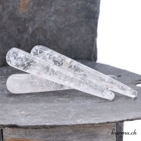 Bâton de massage Cristal de Roche  10cm - N°12936-1 disponible dans la boutique en ligne Kûrma. Votre magasin de lithiothérapie et bien être en suisse