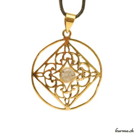 Achetez ce pendentif en laiton directement dans la boutique en ligne Kûrma. Chaque pièce est sélectionnée avec la plus grande minutie. Kûrma est une boutique spécialisée dans des pierres de qualité directement importer depuis les artisans lapidaires.