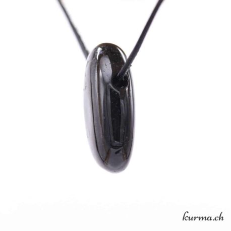 Pendentif Onyx - Nº10274.10-2 disponible dans la boutique en ligne Kûrma. Votre magasin de pierre et minéraux en suisse