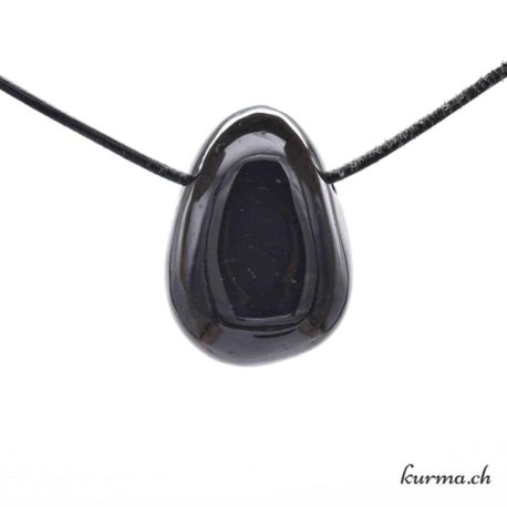 Pendentif Onyx - Nº10274.8-3 disponible dans la boutique en ligne Kûrma. Votre magasin de pierre et minéraux en suisse