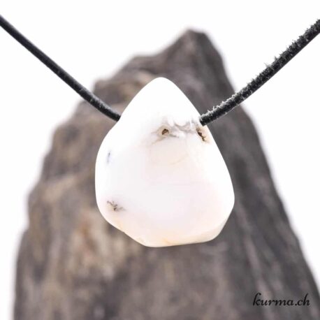 Opale blanche 'Milk Opale' - Pendentif en pierre percée
