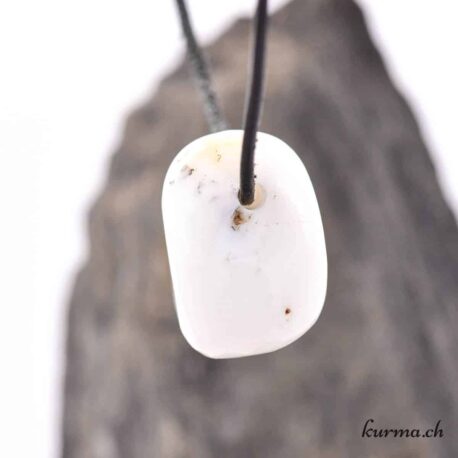 Opale blanche 'Milk Opale' - Pendentif en pierre percée