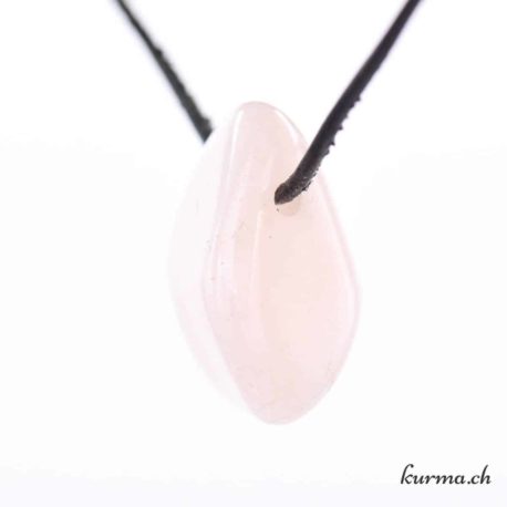 Pendentif Pétalite - Nº7292.10-2 disponible dans la boutique en ligne Kûrma. Votre magasin de pierre et minéraux en suisse