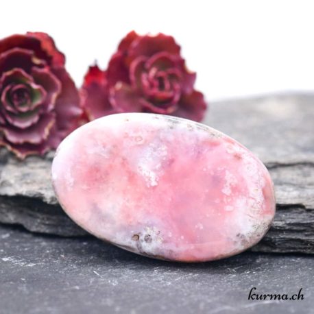 Cabochon Opal Rose - N°3297.6 disponible dans la boutique en ligne Kûrma. Votre magasin de pierre semi-présieuse pour la bijouterie