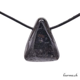 Nuummite - Bijou en pierre percée