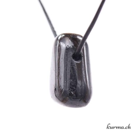 Nuummite bijou en pierre roulée