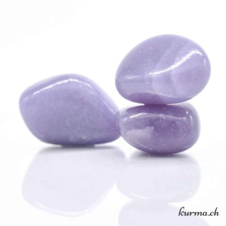 Pierre Roulée Lépidolite Violette M - N°13479.5-1 disponible dans la boutique en ligne Kûrma. Votre magasin de pierre et minéraux en suisse