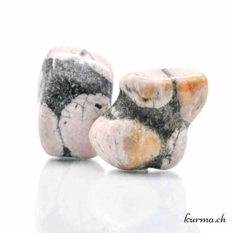 Pierre Roulée Porphyre Rose L - N°12999.6-2 disponible dans la boutique en ligne Kûrma. Votre magasin de pierre et minéraux en suisse