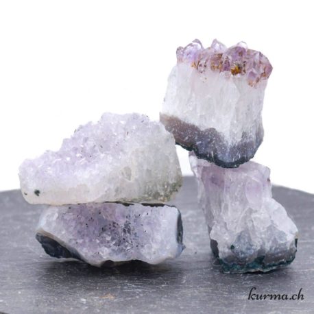 Minéraux Améthyste lot 2- N°-1 disponible dans la boutique en ligne Kûrma. Votre magasin de pierre et minéraux en suisse