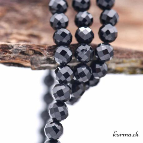 Perle Spinelle Noire 5mm Facette - N°13805-3 disponible dans la boutique en ligne Kûrma. Votre magasin de pierre et minéraux en suisse