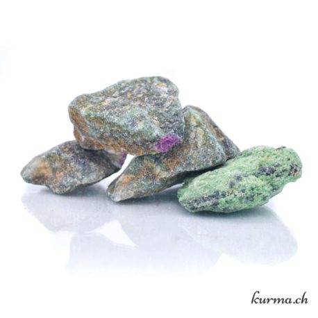Pierre Brute Rubis Zoïzite L - N°13616.6-2 disponible dans la boutique en ligne Kûrma. Votre magasin de pierre et minéraux en suisse