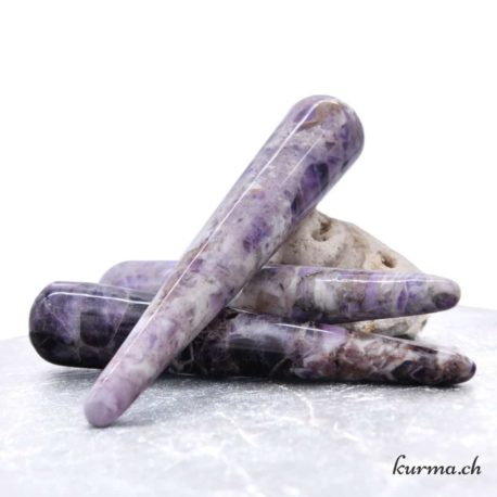 Bâton de Massage Améthyste_Nº-1 disponible dans la boutique en ligne Kûrma. Votre magasin de pierre et minéraux en suisse